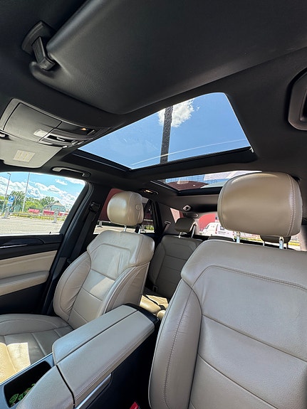Mercedes-Benz ML350 12 of 23