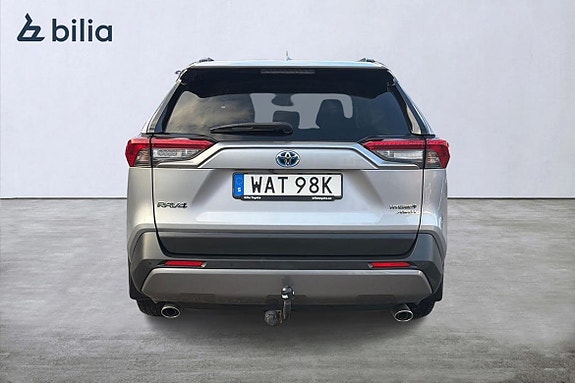 Toyota RAV4 5 of 21