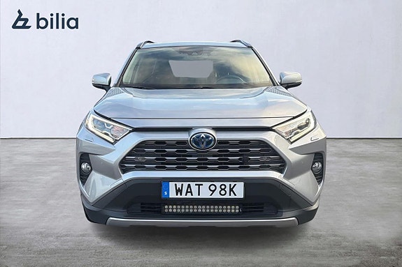 Toyota RAV4 6 of 21
