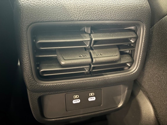 Nissan Leaf 17 of 18