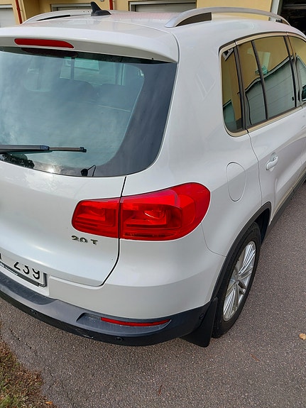 Volkswagen Tiguan 10 of 12