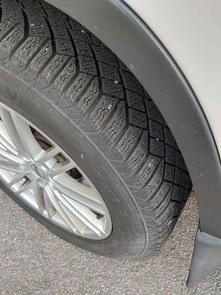 Volkswagen Tiguan 6 of 12