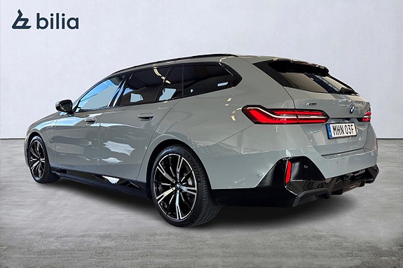 BMW 530e 2 of 18