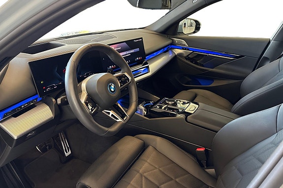 BMW 530e 12 of 18