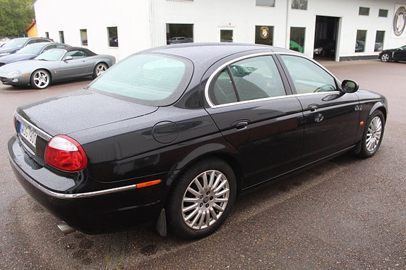 Jaguar S-TYPE 5 of 16