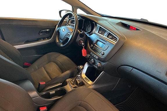 Kia Ceed 10 of 19