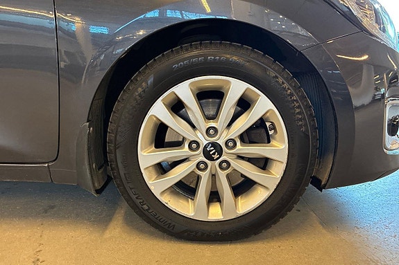 Kia Ceed 4 of 19