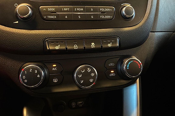 Kia Ceed 16 of 19