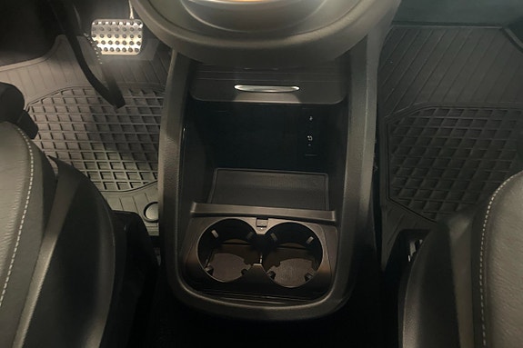 Mercedes-Benz V300 17 of 19