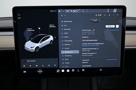 Tesla Model 3 11 of 27