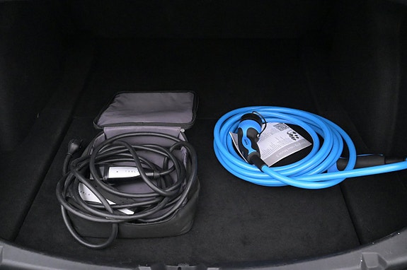 Tesla Model 3 25 of 27