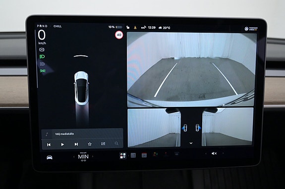 Tesla Model 3 17 of 27