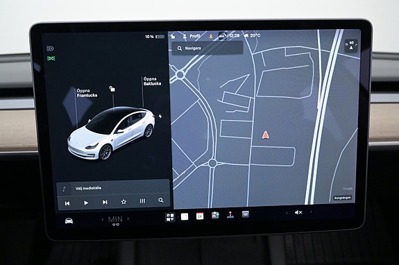 Tesla Model 3 18 of 27