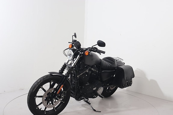 Harley-Davidson XL 883N Iron 4 of 7