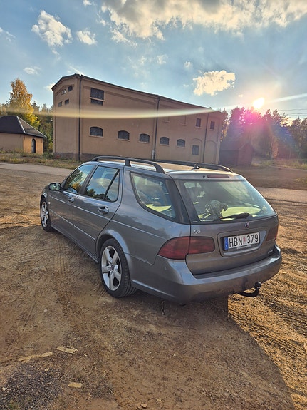 Saab 9-5 3 of 7