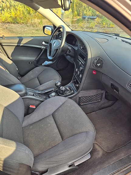 Saab 9-5 6 of 7