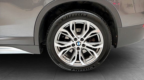 BMW X1 6 of 15