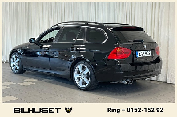 BMW 330i 6 of 19