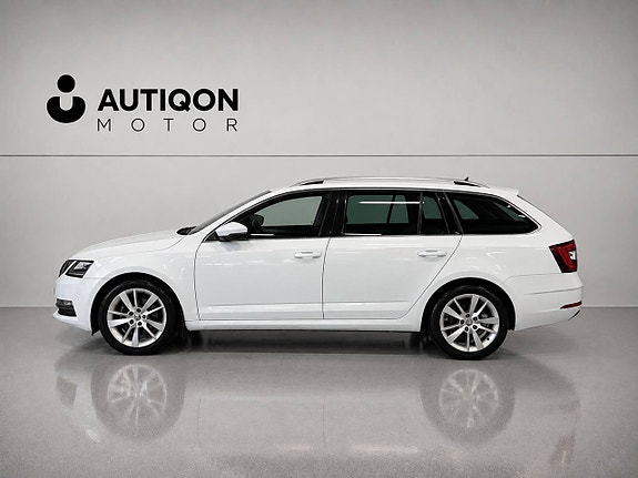 Skoda Octavia 2 of 24