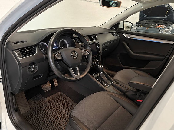 Skoda Octavia 8 of 24
