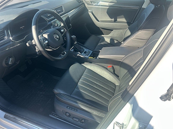 Skoda Superb 8 of 19