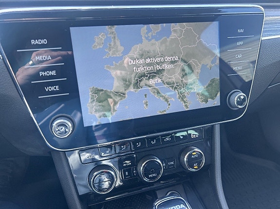 Skoda Superb 11 of 19