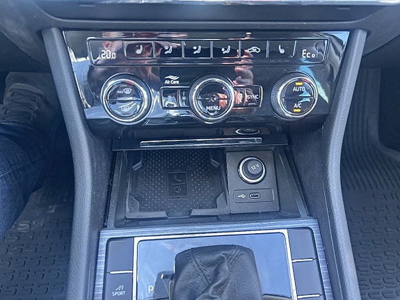 Skoda Superb 13 of 19