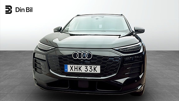 Audi Q6 e-tron 4 of 12