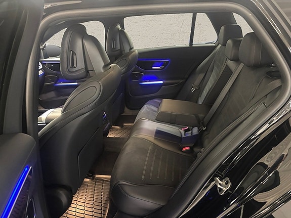 Mercedes-Benz C220 9 of 14
