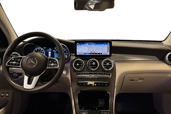 Mercedes-Benz GLC300 d 8 of 17