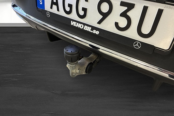 Mercedes-Benz GLC300 d 14 of 17