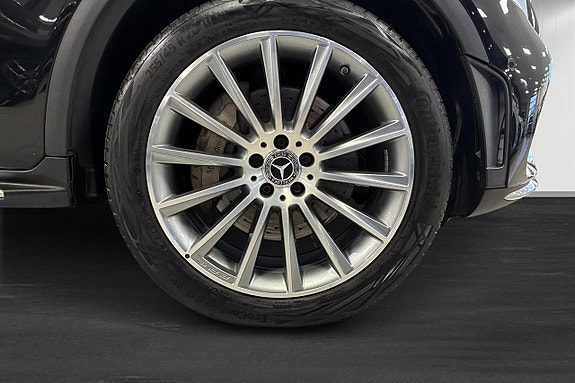 Mercedes-Benz GLC300 d 11 of 17