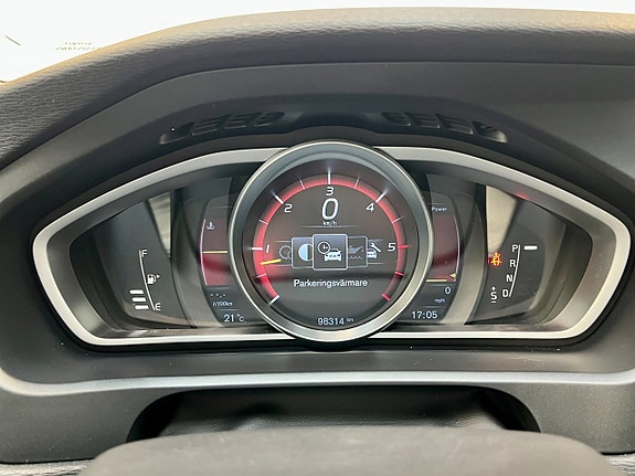 Volvo V40 18 of 23
