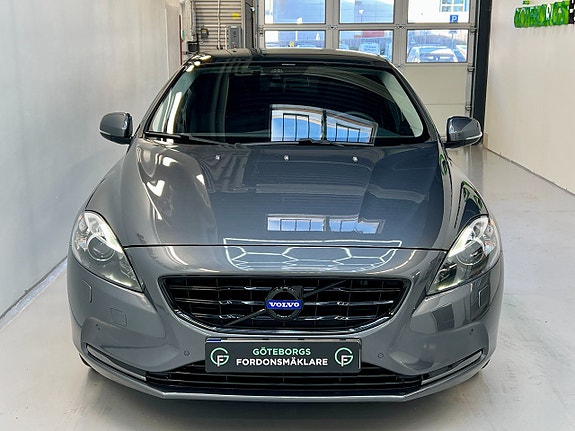 Volvo V40 22 of 23