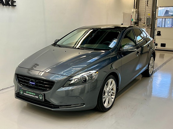 Volvo V40 21 of 23