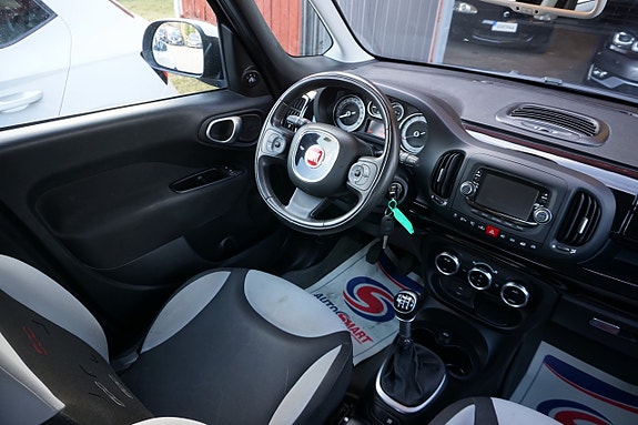 Fiat 500L 5 of 10