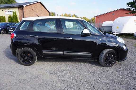 Fiat 500L 2 of 10