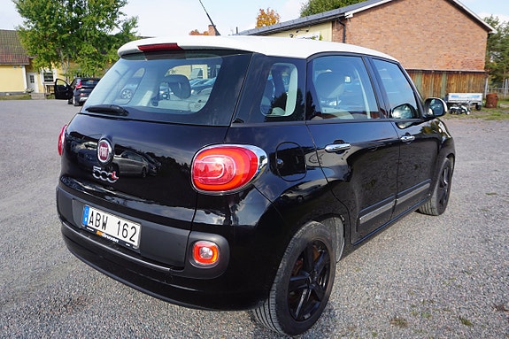 Fiat 500L 3 of 10