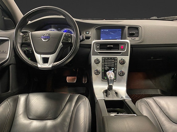 Volvo V60 14 of 19