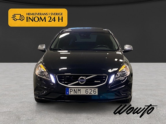 Volvo V60 2 of 19