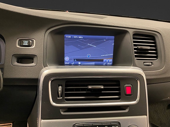 Volvo V60 16 of 19