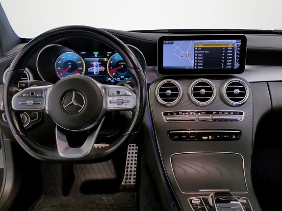 Mercedes-Benz C300 10 of 18