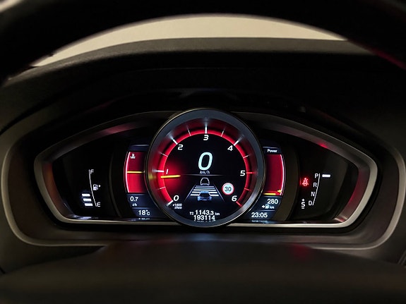 Volvo V40 Cross Country 23 of 24