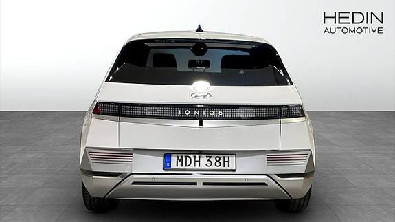 Hyundai Ioniq 5 7 of 12