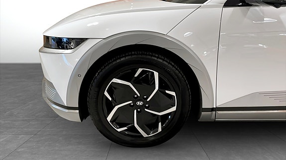 Hyundai Ioniq 5 9 of 12