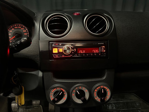 Mitsubishi Colt 10 of 12