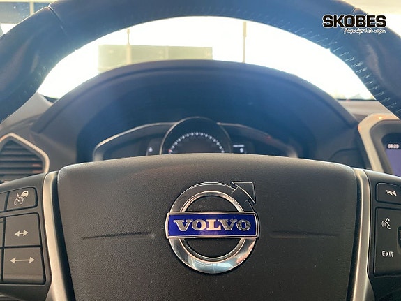 Volvo XC60 12 of 26
