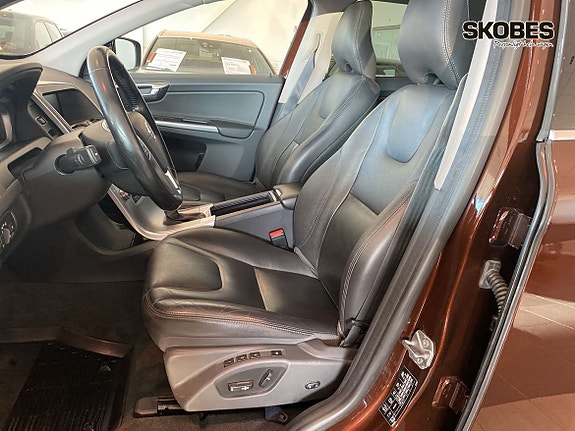 Volvo XC60 19 of 26