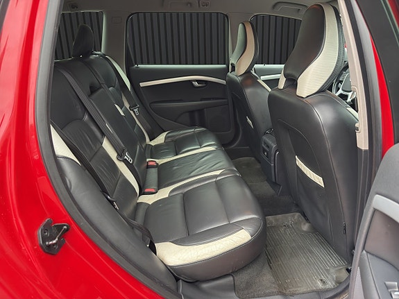 Volvo V70 R-Design 2.5FT 231 ch BVA / 152 430 km / Cuir / Bi-Xénon / Distribution neuve / Sièges chauffants