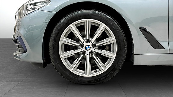 BMW 520d 9 of 19